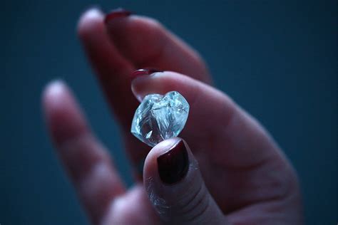 Что такое обсидиан и алмаз?